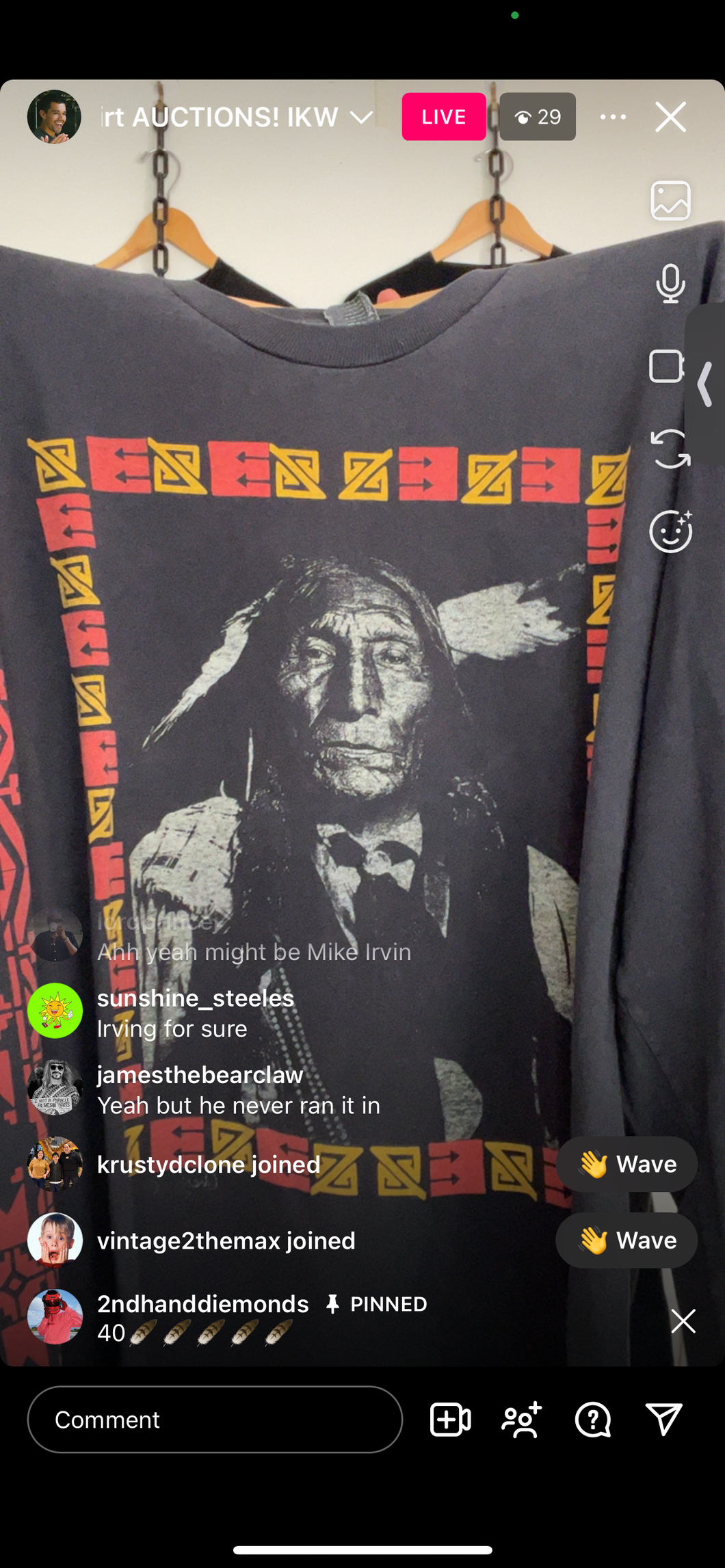 40 Robe Wolf long sleeve (secondhand)