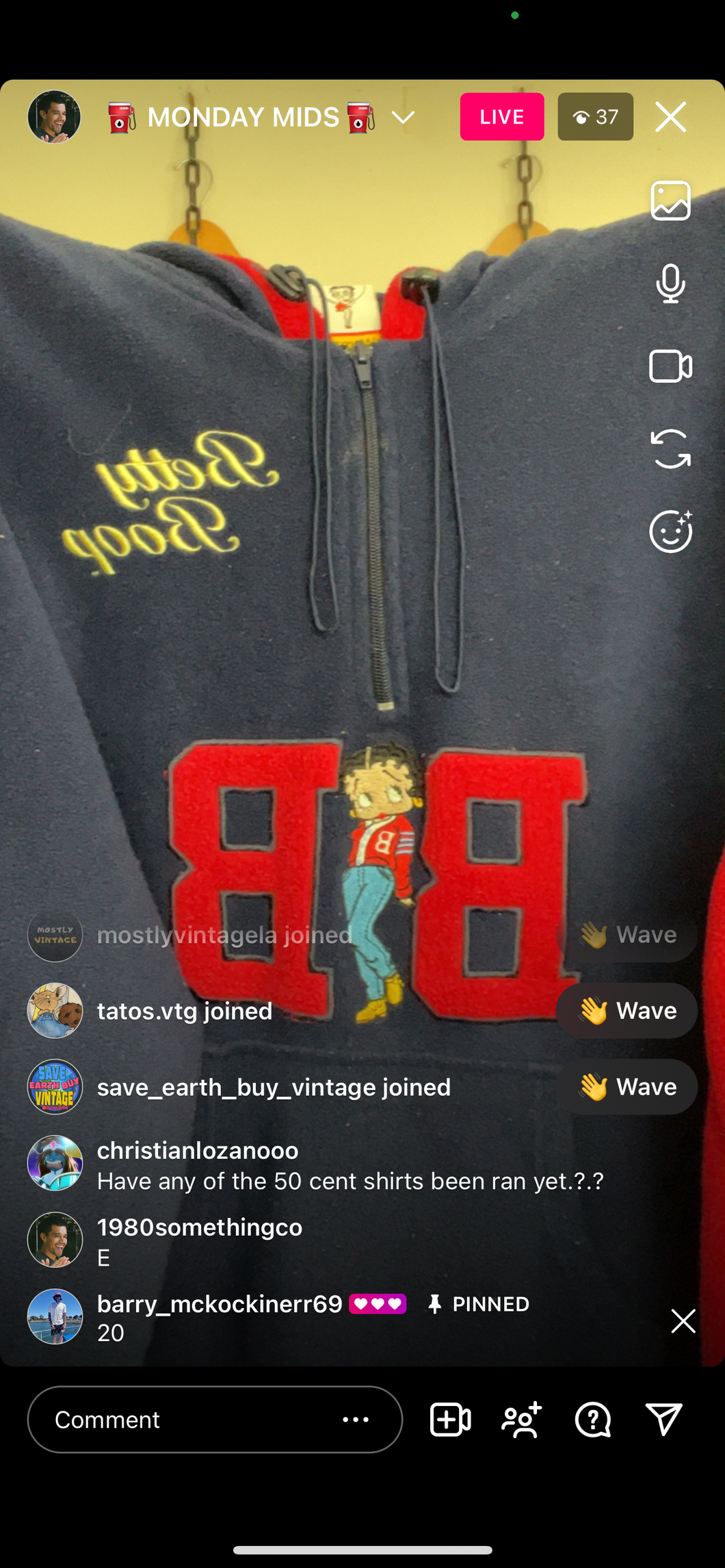 20 Betty boop fleece hoodie (secondhand)