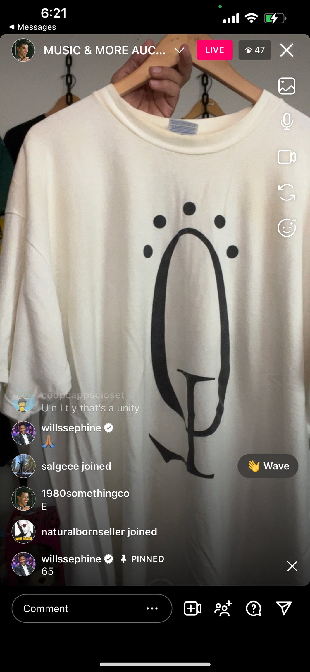 Vtg Queen Latifah shirt (secondhand)