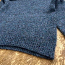 Load image into Gallery viewer, Vintage wool sweater Sz Small (secondhand)